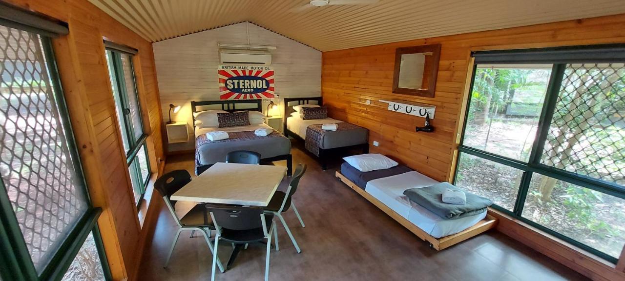 Litchfield Tourist Park Hotel Batchelor Exterior photo